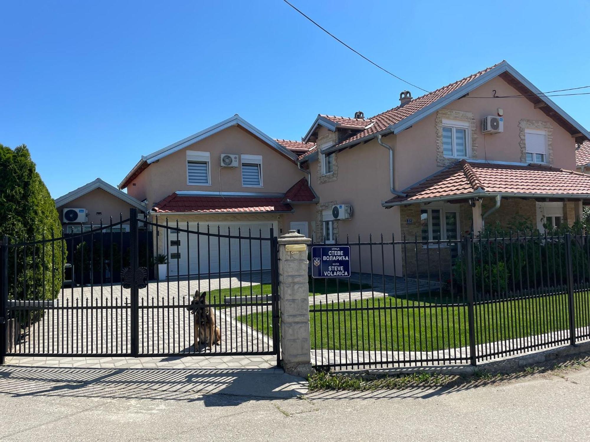 Apartman Diamond Lux Surčin Zewnętrze zdjęcie
