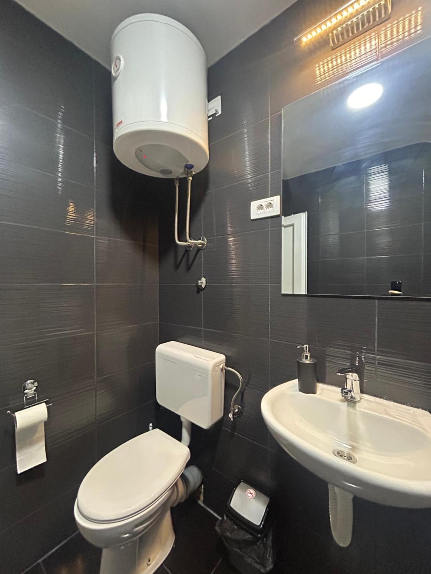 Apartman Diamond Lux Surčin Zewnętrze zdjęcie